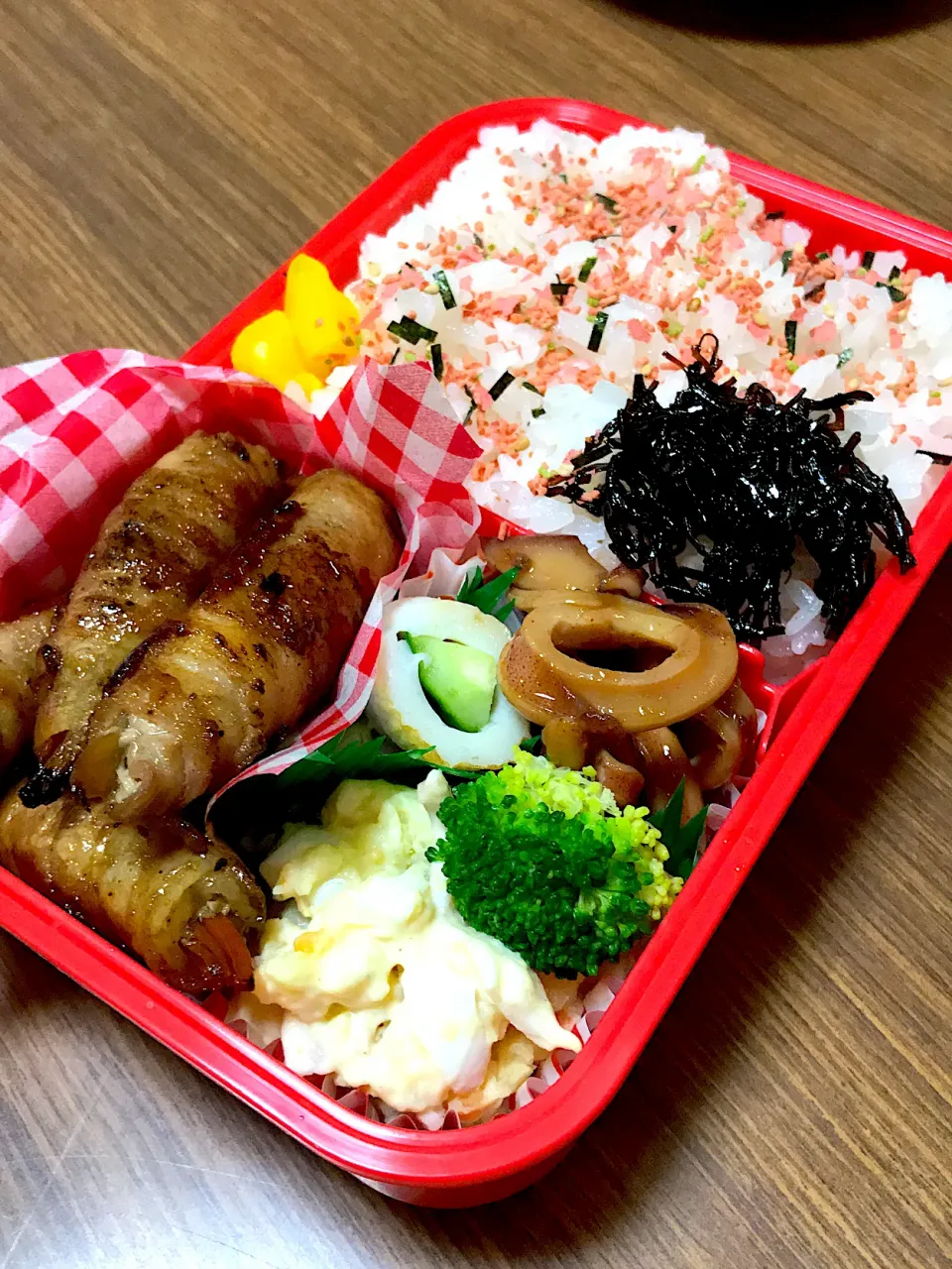 夜勤弁当♡きんぴらごぼうの肉巻き|utaさん