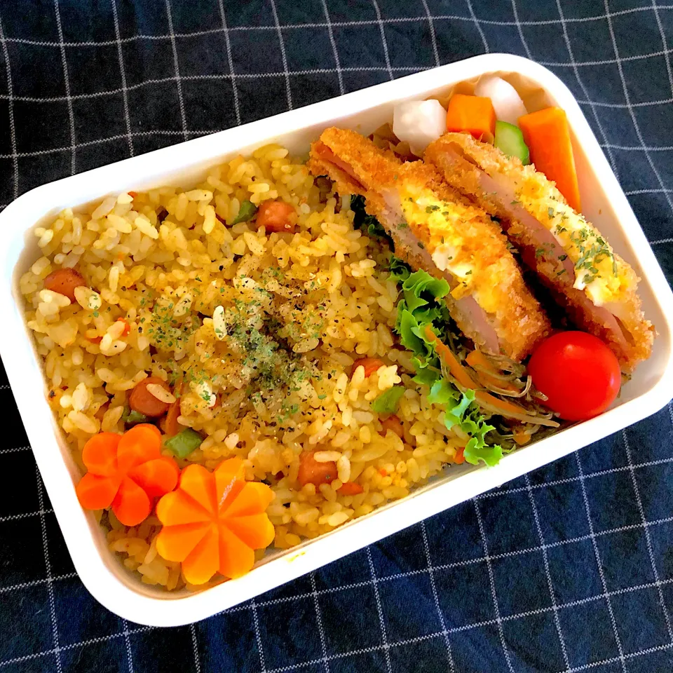 カレーピラフとハムたまごカツ弁当|emichococo625さん