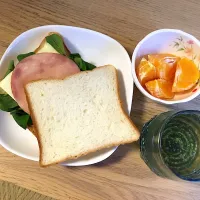 Snapdishの料理写真:ルッコラサンド|yummy：）さん