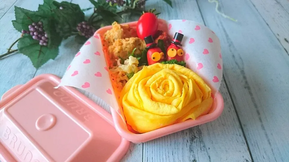 薔薇オムライス弁当|よよちさん