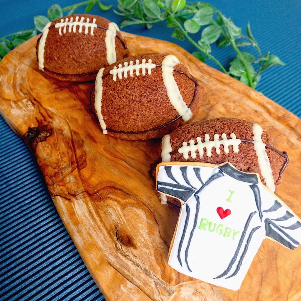 ラグビーボール🏉の
チョコパウンドケーキ|hari-co ＊ はりこさん