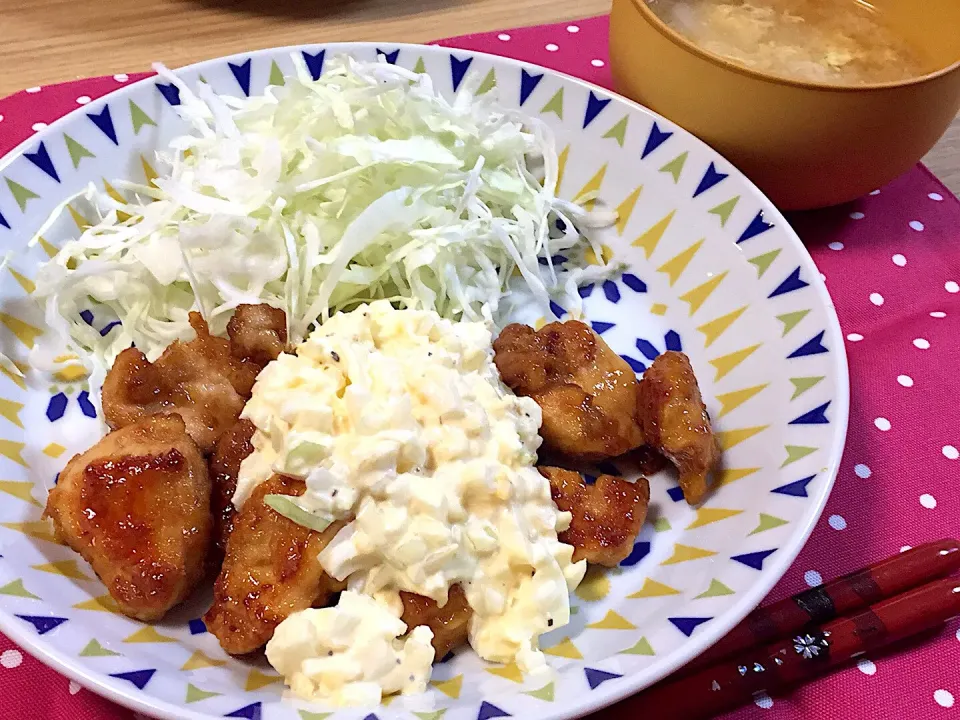 チキン南蛮・たまねぎと卵の味噌汁|さおりさん