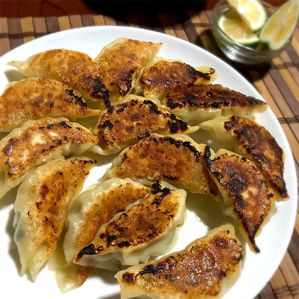 焼き餃子 カボス醤油で|qtyucoさん