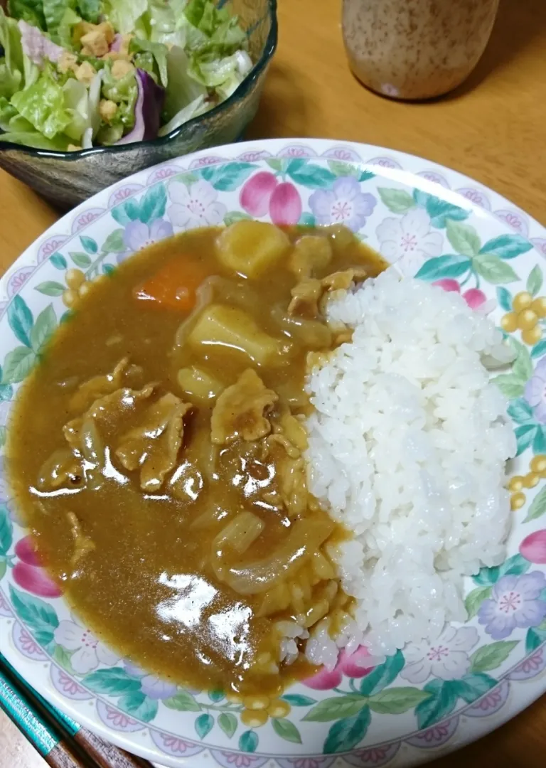 今夜は黄色いカレーライス🍛|しまだ ちえこさん