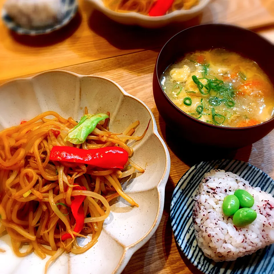 赤ピーマンの焼きそば定食|あやみんさん