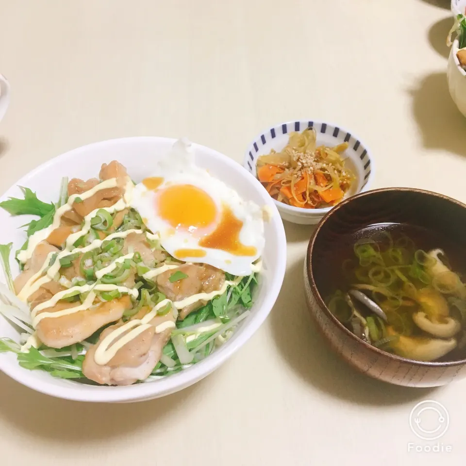 幸せの青い鳥丼、きんぴら、お吸い物 #凪のお暇|ranさん