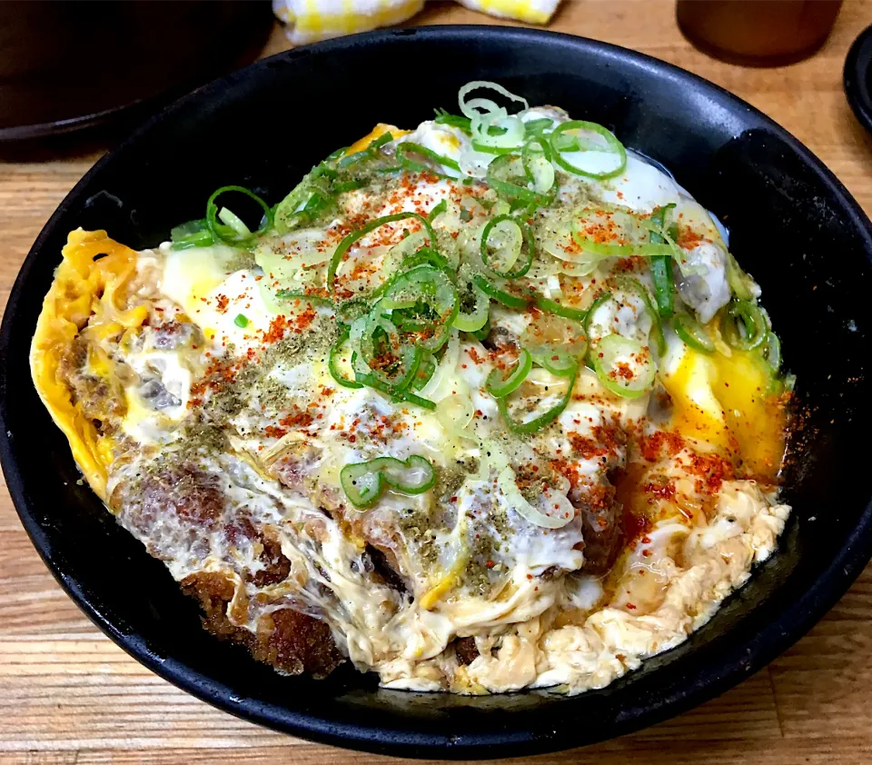 今日のランチ  かつ丼                             #まるはのかつ丼                                  ・玉子追加バージョン|mottoさん