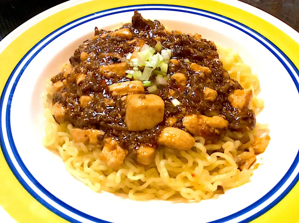 Snapdishの料理写真:タンタン風麻婆麺😋|アライさんさん