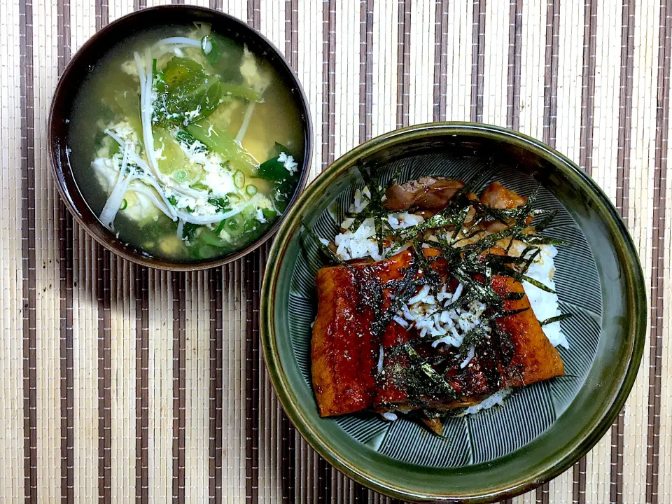 最後の鰻丼|すくらんぶるえっぐさん