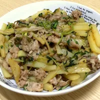 Snapdishの料理写真:豚肉とジャガイモの炒め物|bacchiさん