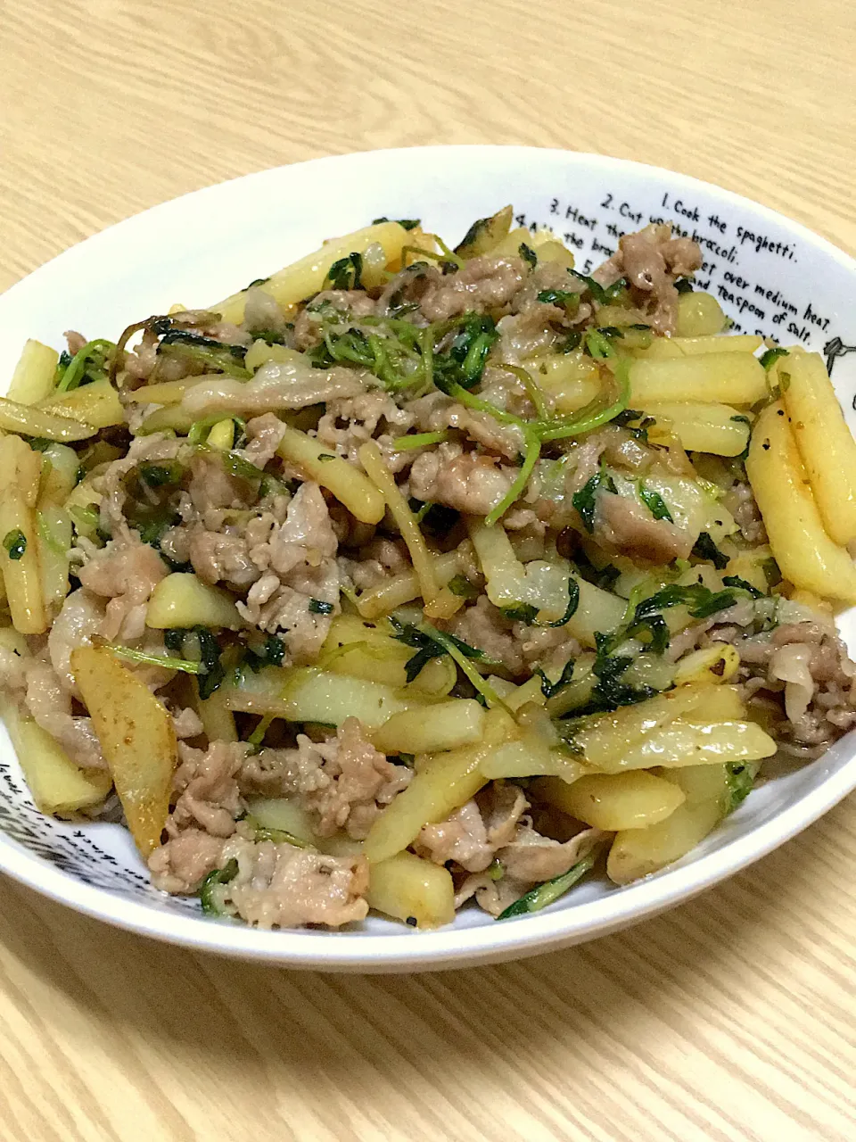 豚肉とジャガイモの炒め物|bacchiさん