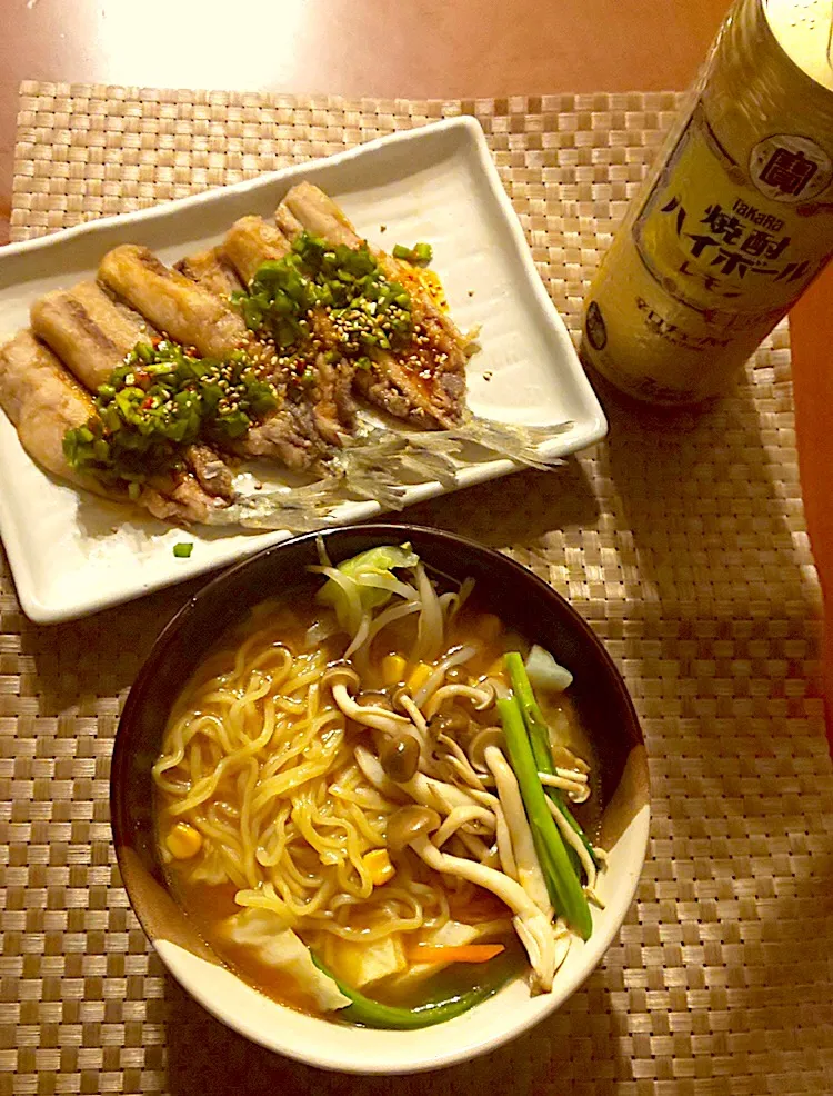 Today's Dinner🍴鰯の竜田揚げw/ﾋﾟﾘ辛韮ｿｰｽ･お野菜たっぷり味噌ﾗｰﾒﾝ|🌈Ami🍻さん