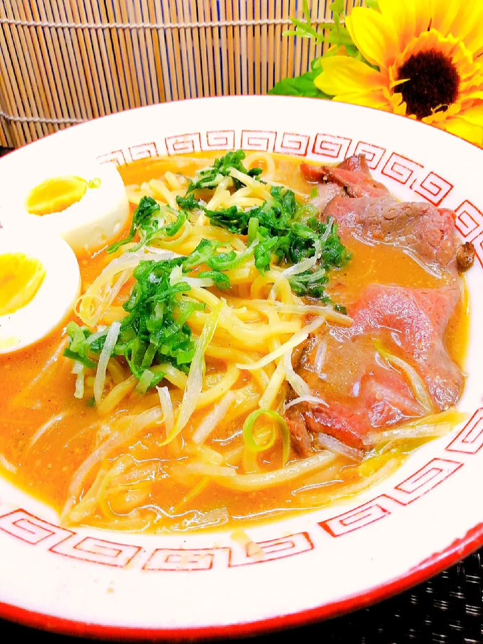 はなこさんの料理から

えびそば一幻( ˘ ³˘)♥スープからえび🍤の香り

味噌とえびスープがうま〜ぃ✈️🛸🛩️🚲で行こう😍

都内、地方に支店有ります🤤|ペンギンさん