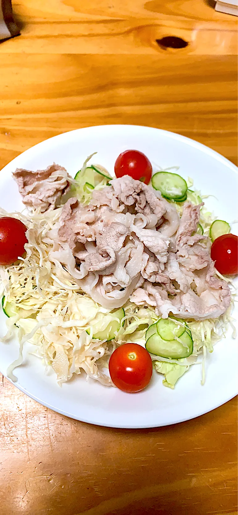 Snapdishの料理写真:冷しゃぶサラダ|まるさん