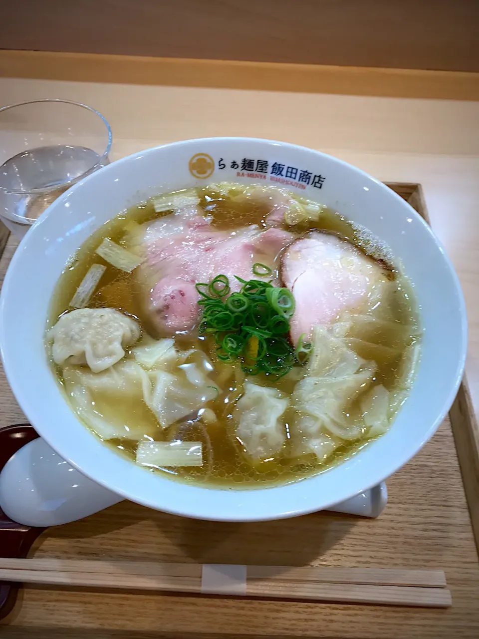 わんたん入り塩らぁ麺|ウルトおるマンさん