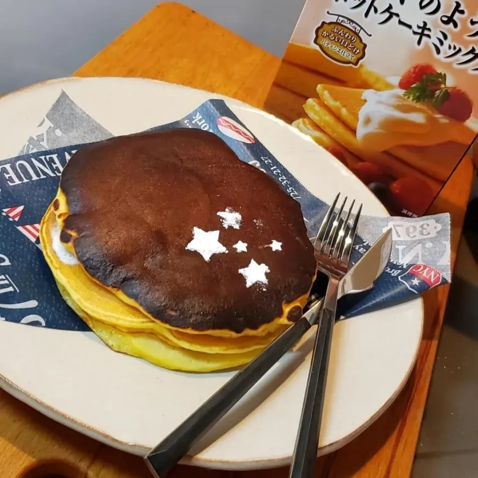 Snapdishの料理写真:バスクチーズケーキ風ホットケーキ(笑)|mi_neneco♪さん