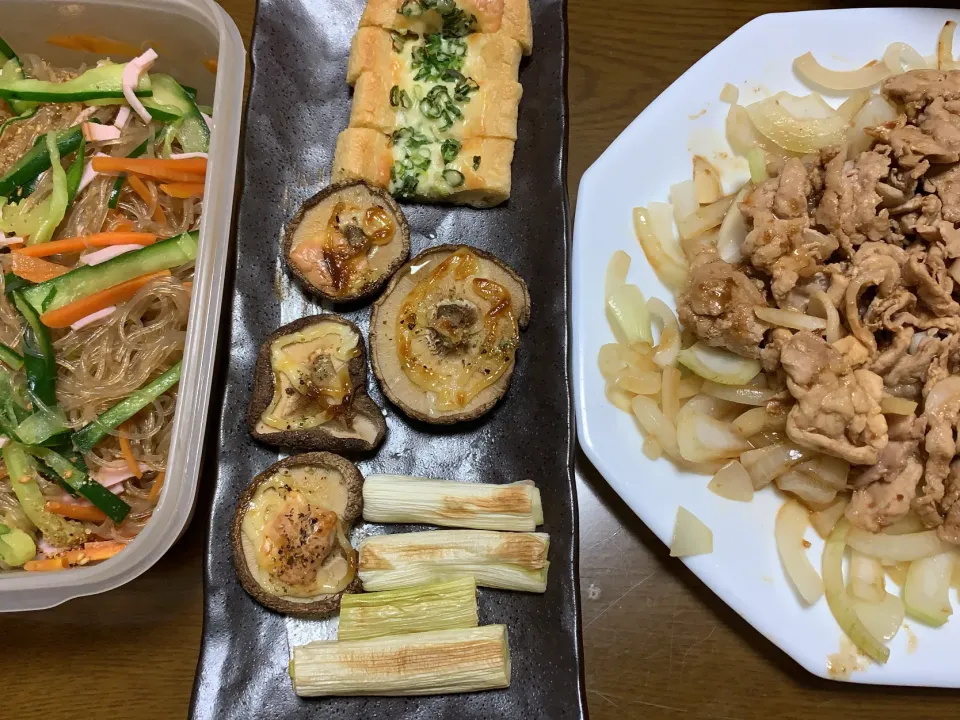 豚の生姜焼き、春雨炒め物、揚げ焼きなど|KAYO🐥さん