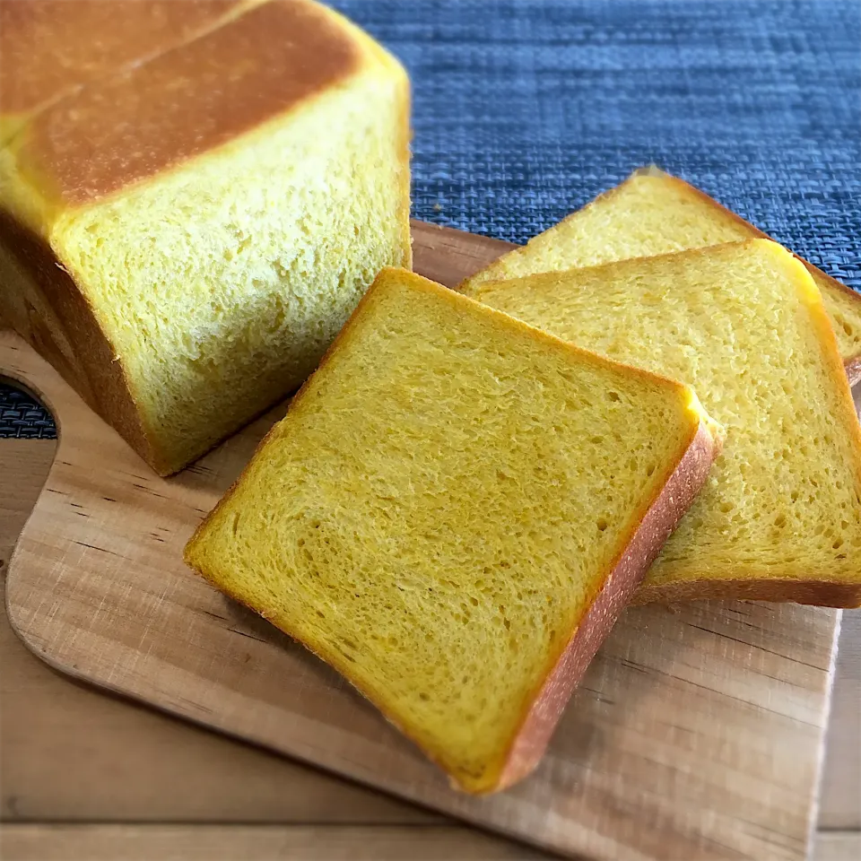 かぼちゃ角食パン♪|ましてさん