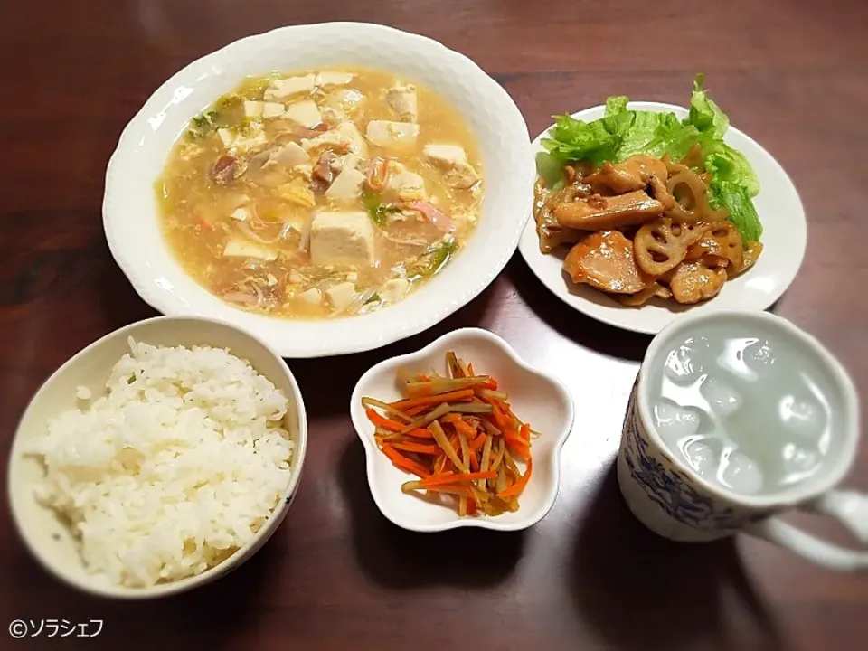 今日の晩ご飯だよ(*^^*)
★豆腐とカニかまぼこのとろみあん
★鶏肉とれんこんの甘辛炒め
★きんぴらごぼう|ソラシェフさん