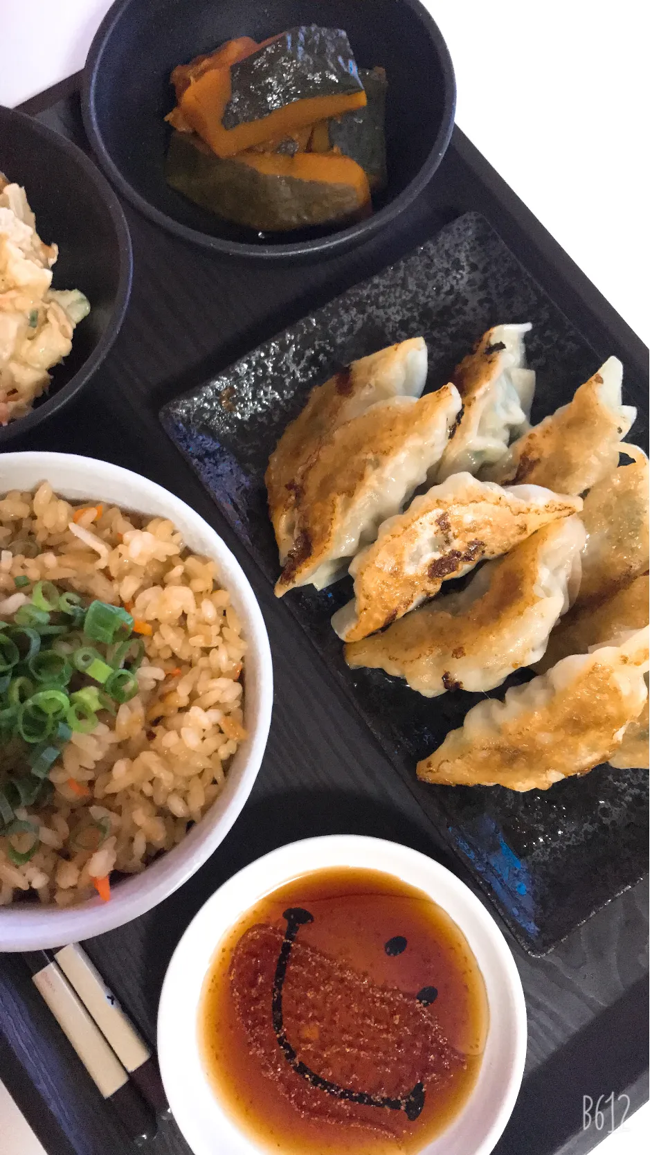 昨日の晩御飯😋餃子🥟定食🤩|ゆきさん