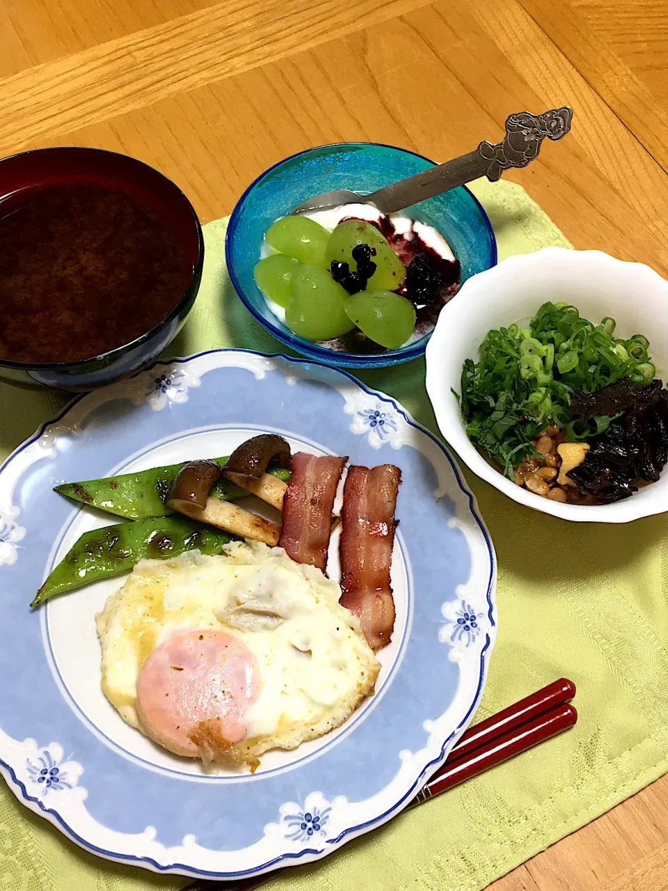 Snapdishの料理写真:目玉焼き|ひろりんさん