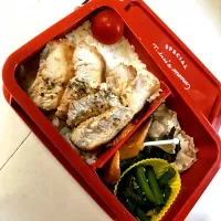 Snapdishの料理写真:ローストチキンといんげんの和え物|Masa‘s kitchenさん