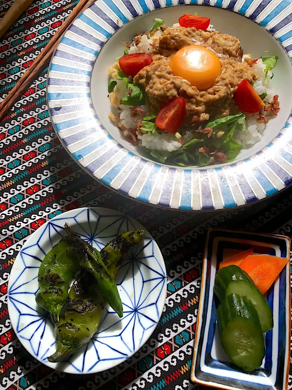 Snapdishの料理写真:納豆サラダ丼♪|ちーちさん