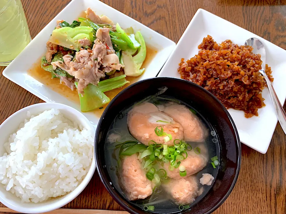 鮭つみれ汁、新生姜佃煮、豚肉と青梗菜のレンジ蒸し|なお。さん