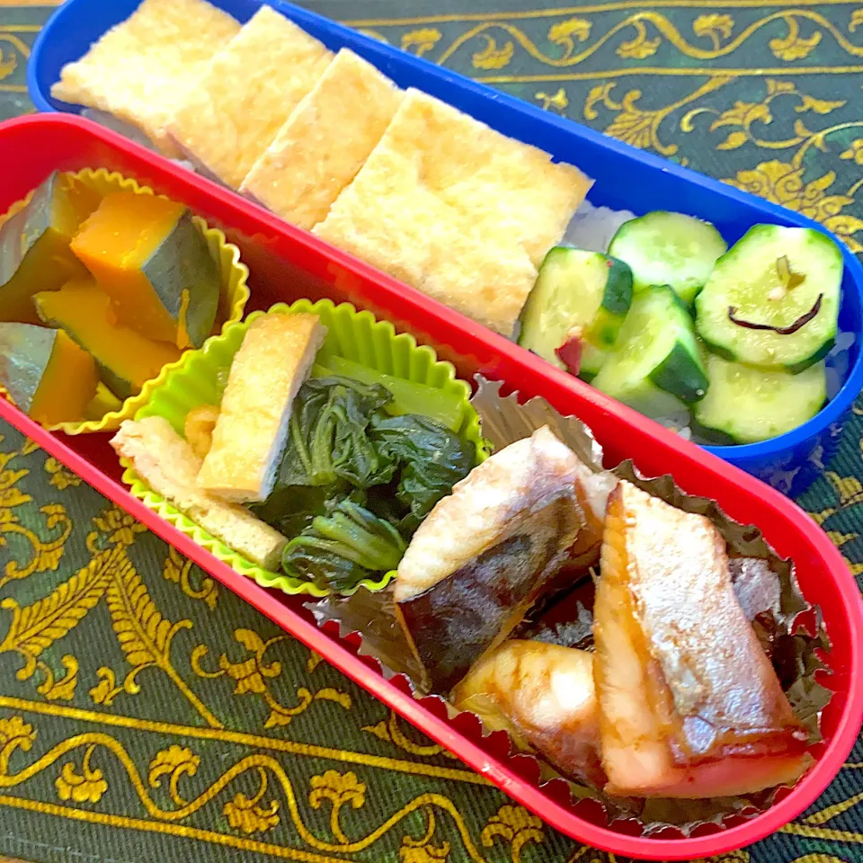 塩鯖と、小松菜と揚げの煮浸しと、南瓜の煮物と、揚げのせご飯弁当|もえさん