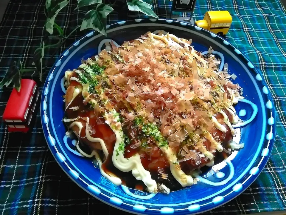 Snapdishの料理写真:イカたっぷり♡お好み焼き|花ママさん