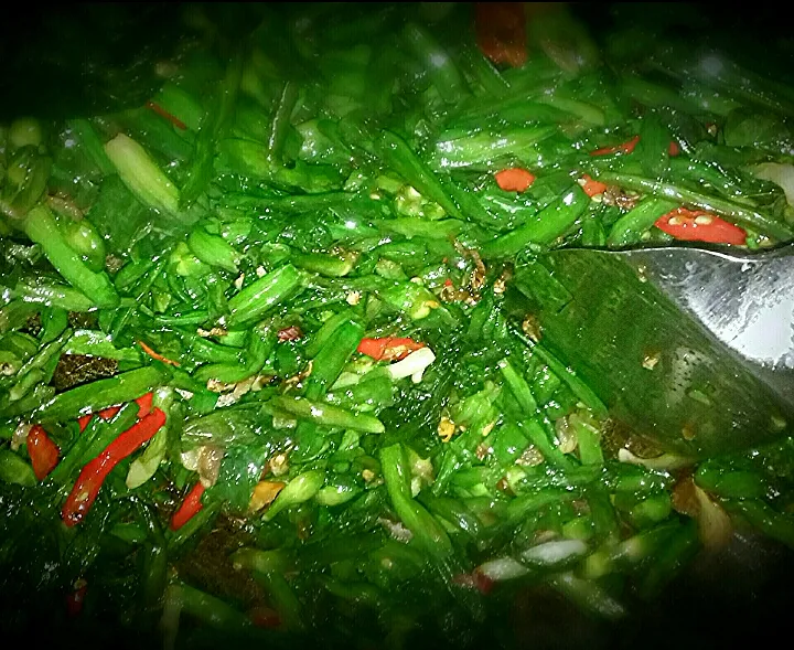 sayur genjer|Desi Asih Safitriさん