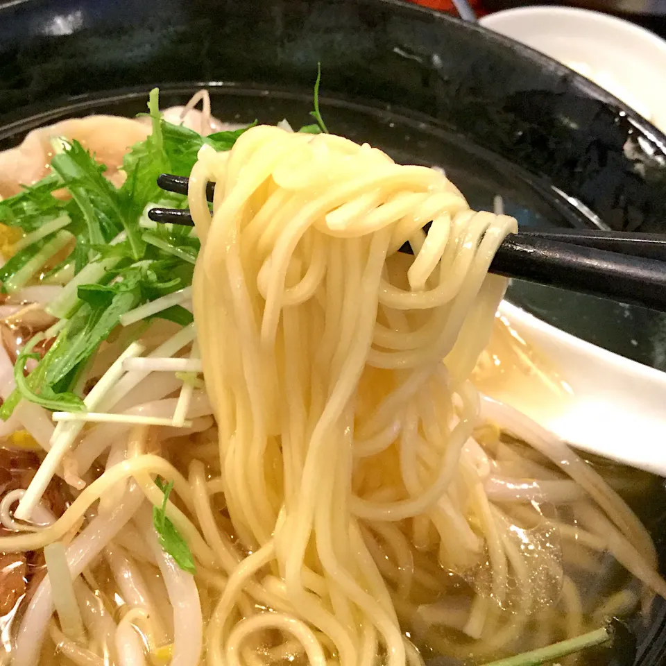 Snapdishの料理写真:海老ワンタン麺|hoppycowさん