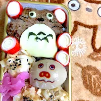 Snapdishの料理写真:トトロハンバーグ弁当|kuroさん