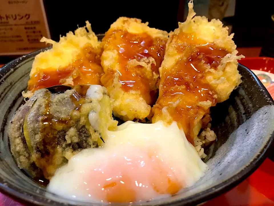 今日も厚切りとり天丼|なお🅿️さん