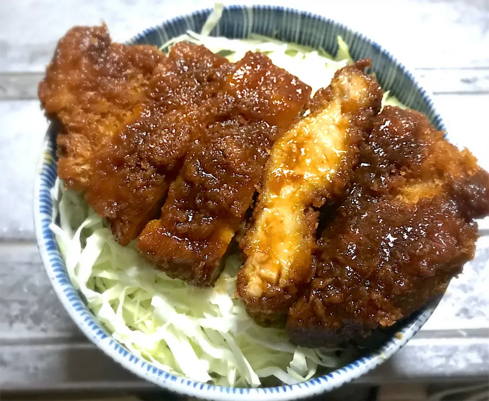 今夜は駒ヶ根、群馬、福島会津などで名物の、ソースカツ丼を頂きます😋🎵|ギムレットさん