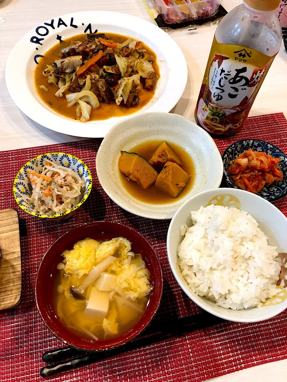 Snapdishの料理写真:卵キノコ豆腐のあごだしスープ|キヨさん