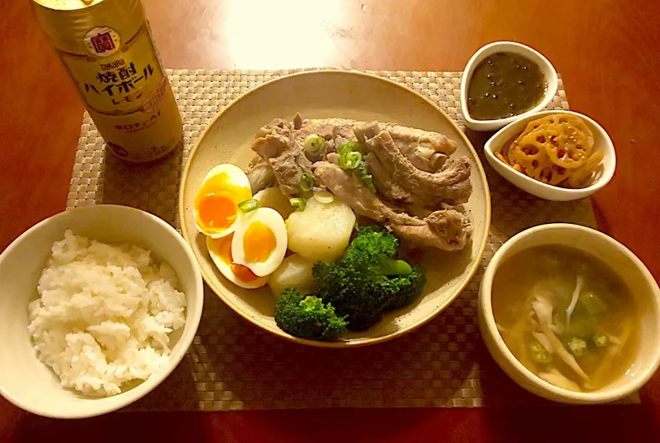 Snapdishの料理写真:Today's Dinner🍴蓮根の金平･柚子酢もずく･ｽﾍﾟｱﾘﾌﾞと大根の煮物w/半熟卵･白飯･舞茸とｵｸﾗのお味噌汁|🌈Ami🍻さん