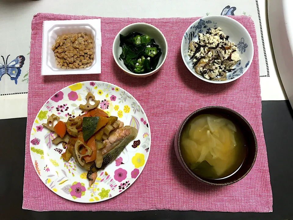 鮭と根菜のバター醤油焼きのご飯|みよさん