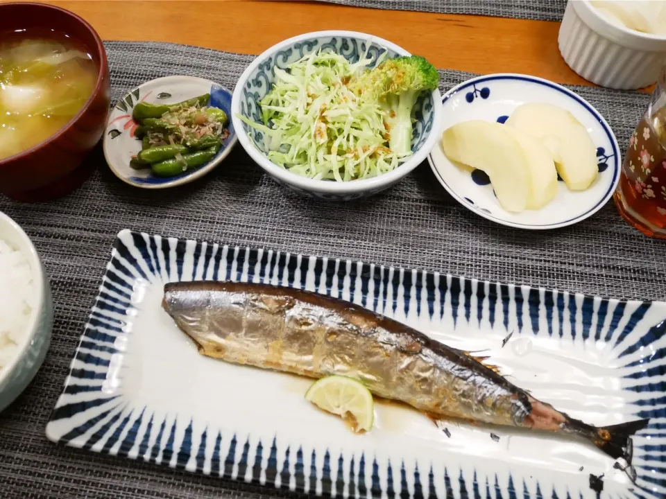 19/09/26 夕飯♪ 秋刀魚の塩焼き|ikukoさん