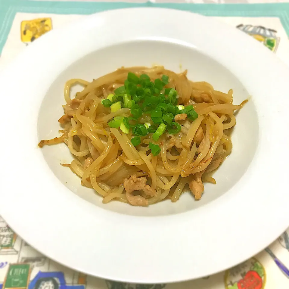 醤油とんこつ味のもやし豚|ななっちさん