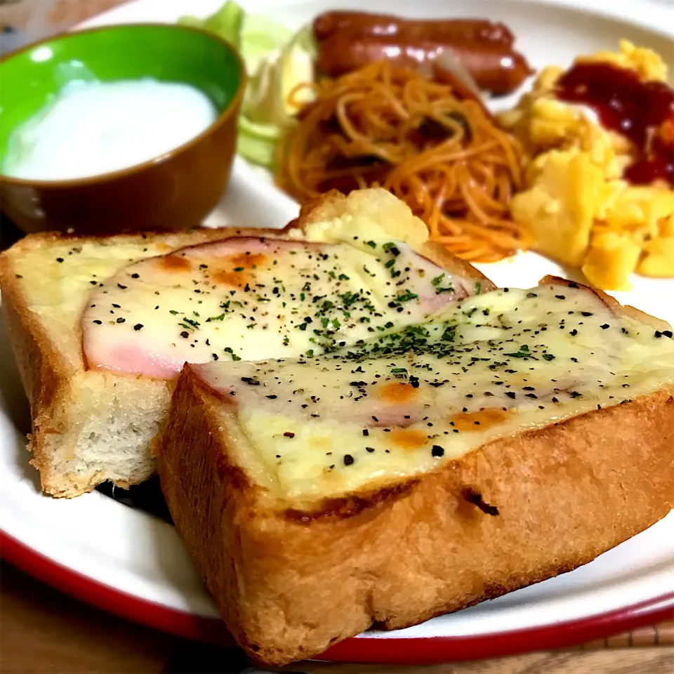 Snapdishの料理写真:朝ごパン(๑ ́ᄇ`๑)❤|さくらさん