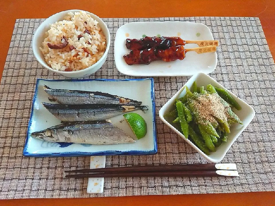 タコ飯  サンマ塩焼き  焼き鳥  いんげんごま和え😊|chikakoさん