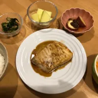 Snapdishの料理写真:カジキマグロのステーキ☆|Natsuki Ishikawaさん