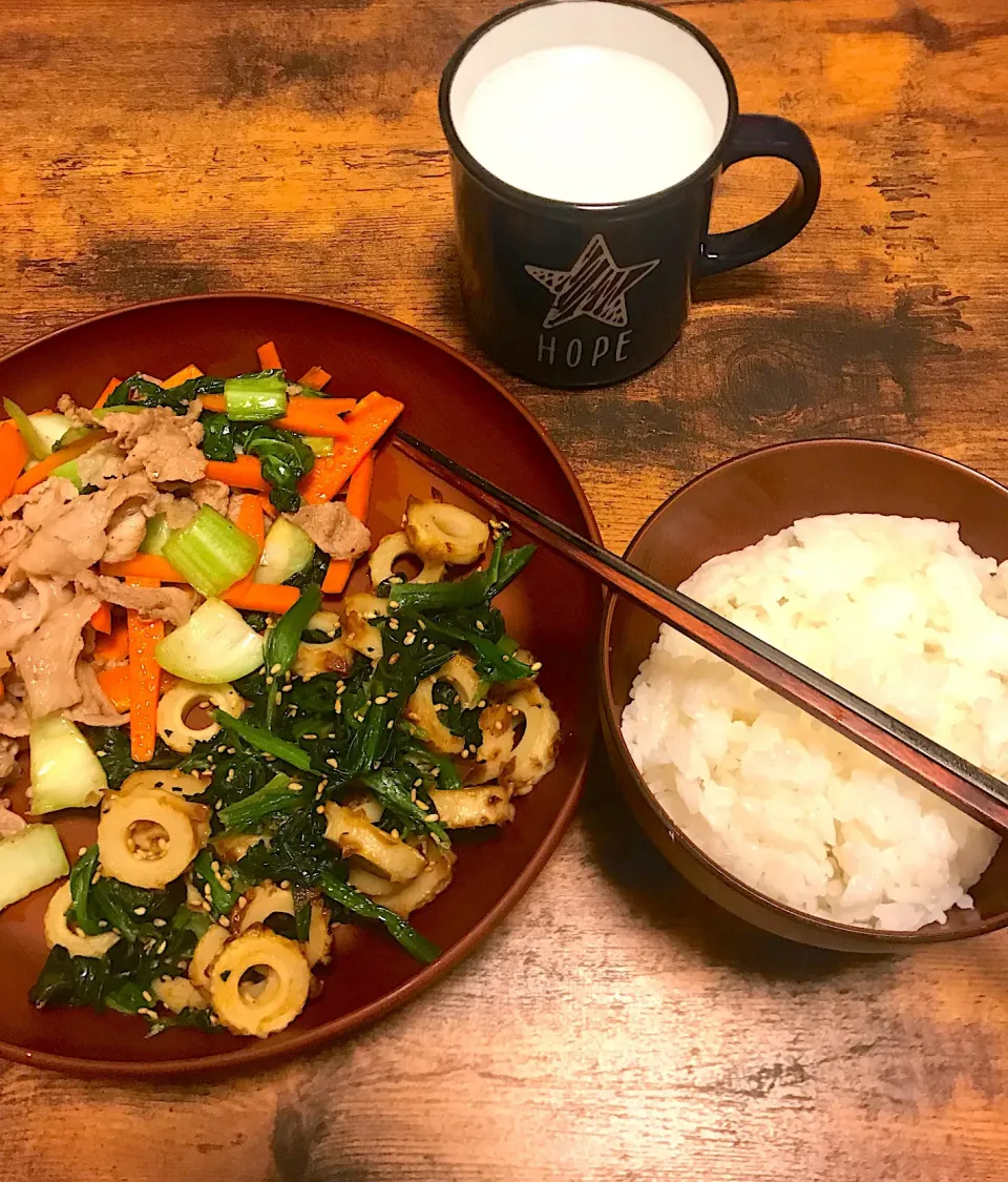 野菜炒め(塩胡椒)
ほうれん草とちくわの胡麻和え|ズボラさん