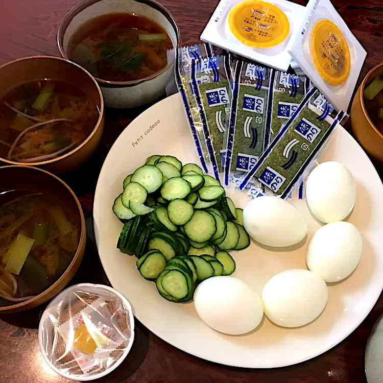 Japanese morning breakfast at new house 🏡|Food Gardenさん