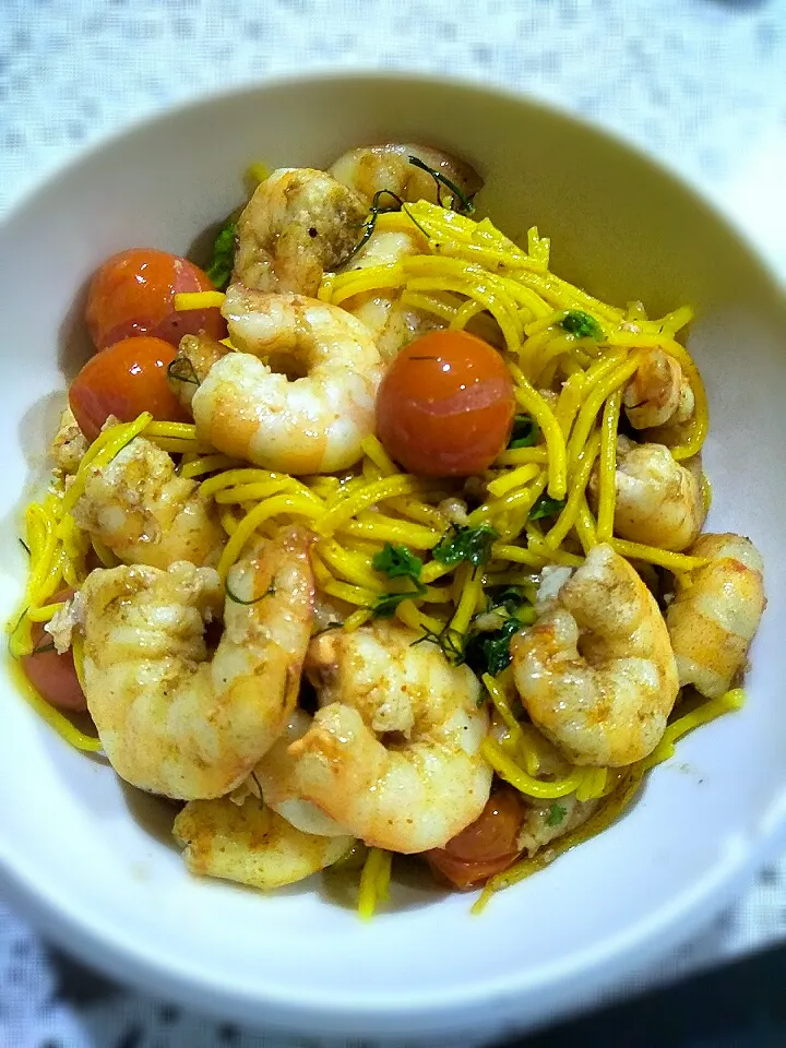 chilli herb prawn pasta. fresh pumpkin pasta|jenny nさん