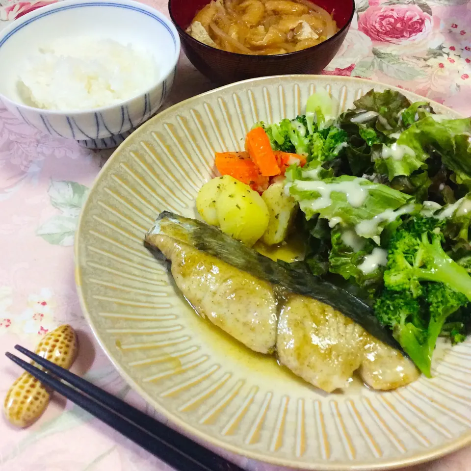 さわらのレモンソテーで晩ごはん❤︎|夢ーテルさん