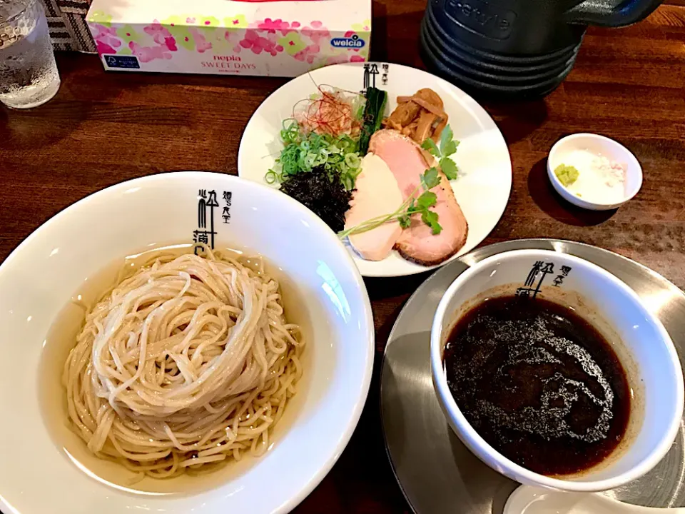 ✨プレミアム鰹つけ麺🍜✨|中さんさん