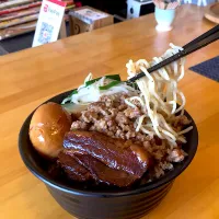 Snapdishの料理写真:魯肉乾麺|jonyさん