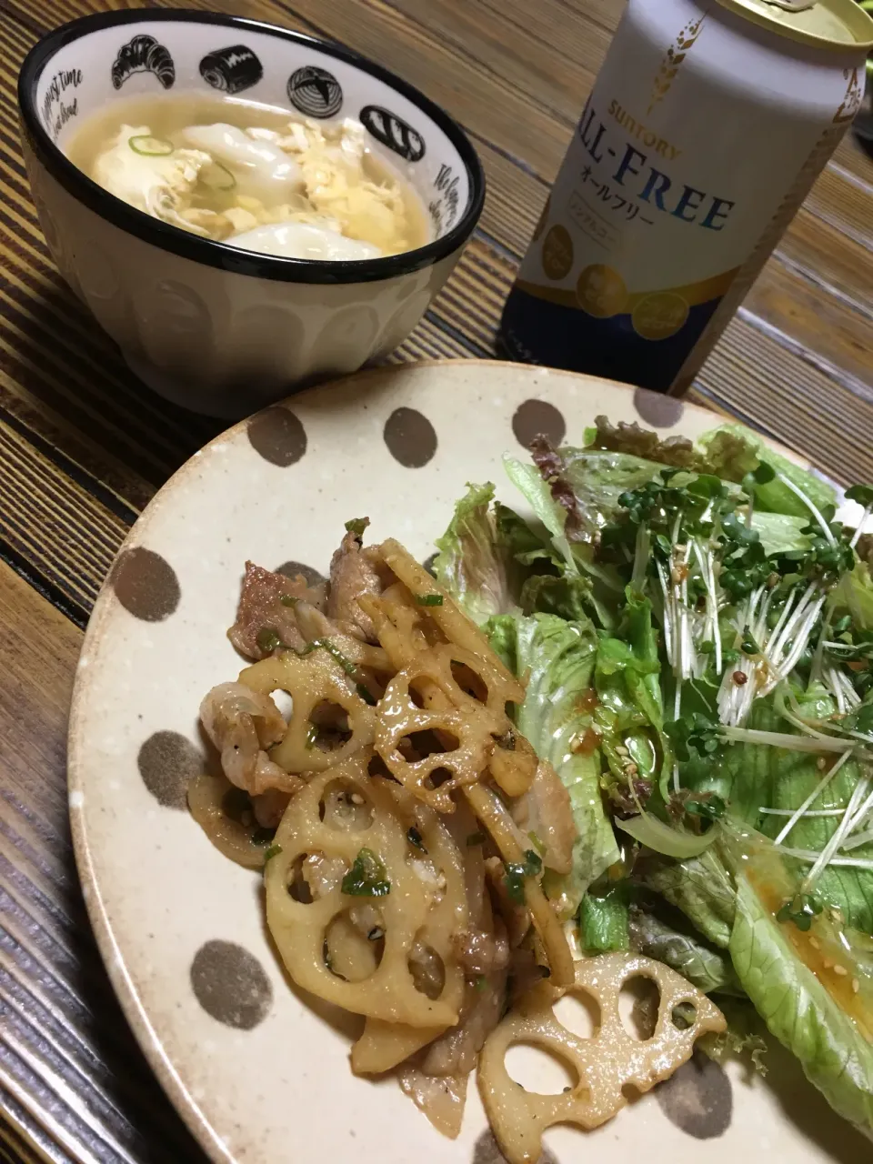 水餃子スープとレンコンと豚肉のニンニク炒め  dinner|ようか✩.*˚さん